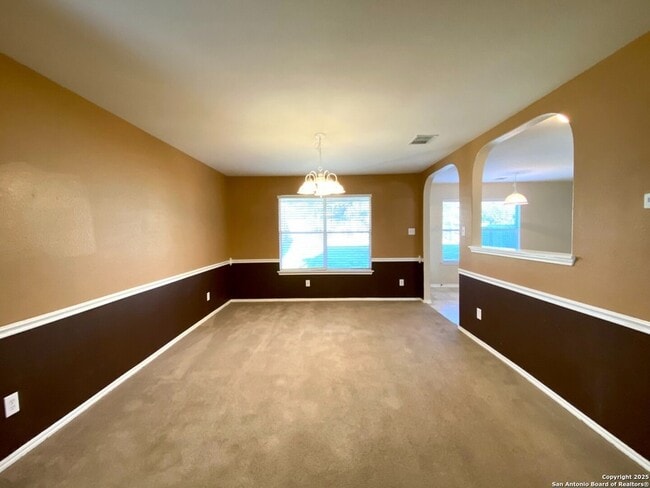 Building Photo - 215 Coopers Hawk