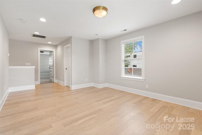 Building Photo - 1513 Landis Ave