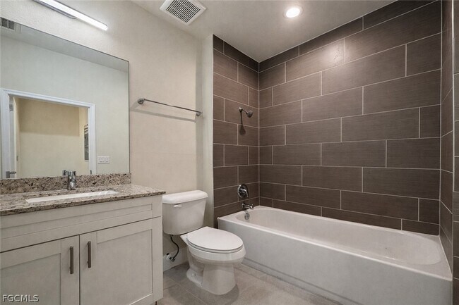 Building Photo - 3313 SW 8th Pl