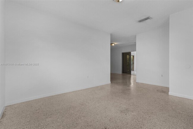 Building Photo - 3269 SW 23rd St
