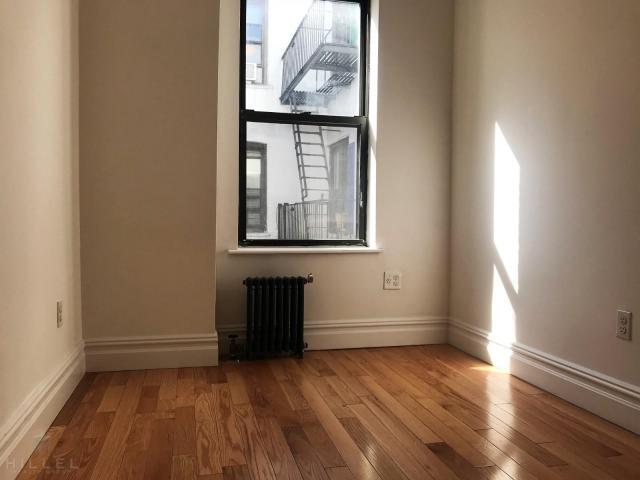 Building Photo - 2 bedroom in ASTORIA NY 11105