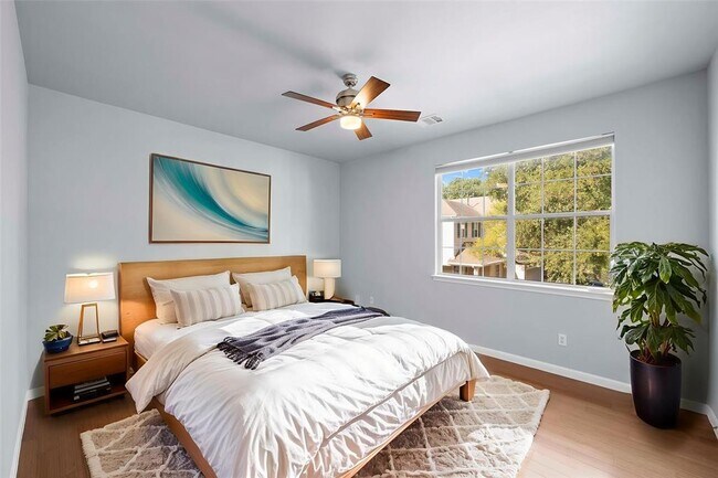 Building Photo - 6704 Menchaca Rd