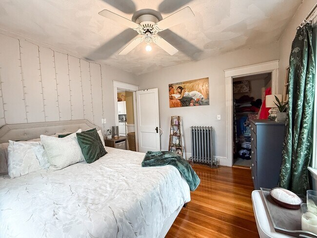 Building Photo - 10 Hunnewell Ave