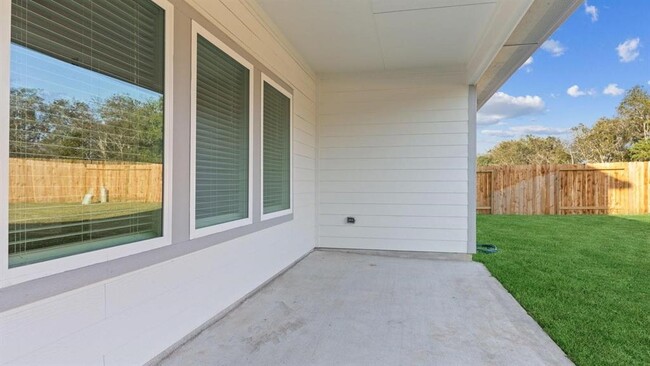 Building Photo - 2803 Sycamore Run Ln