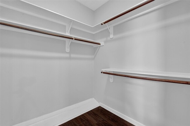 Building Photo - 4422 Brook Shadow Dr