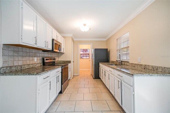 Building Photo - 908 Van Lieu St