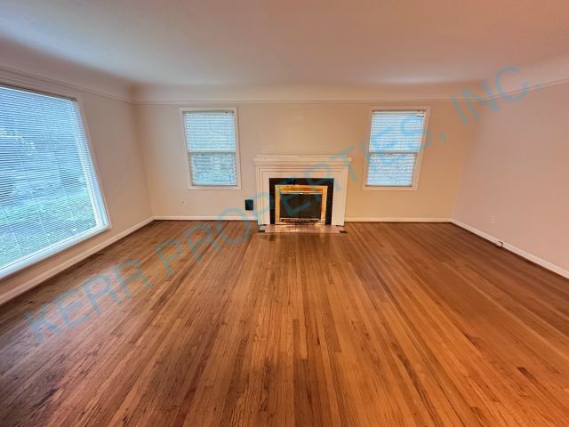 Building Photo - 4920 NE 35th Ave