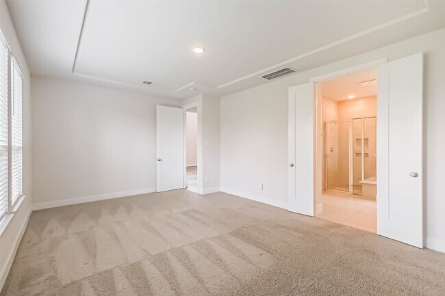 Building Photo - 340 Cavil Barrier Ln
