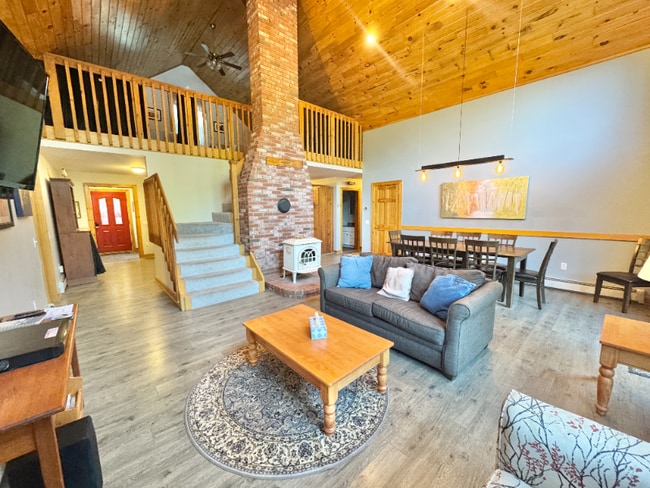 Building Photo - 5 Bracken Ln