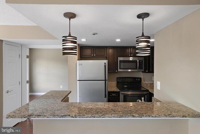 Building Photo - 15605 Easthaven Ct