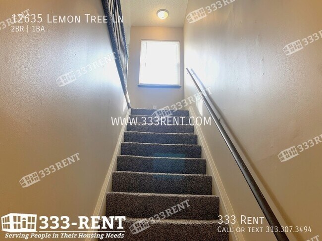 Building Photo - Lovely Condo Ready For You to Move In!