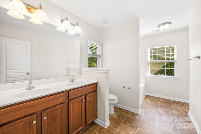 Building Photo - 5916 Mcdowell Run Dr