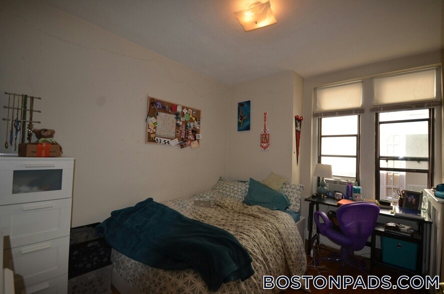 Building Photo - 45 Westland Ave