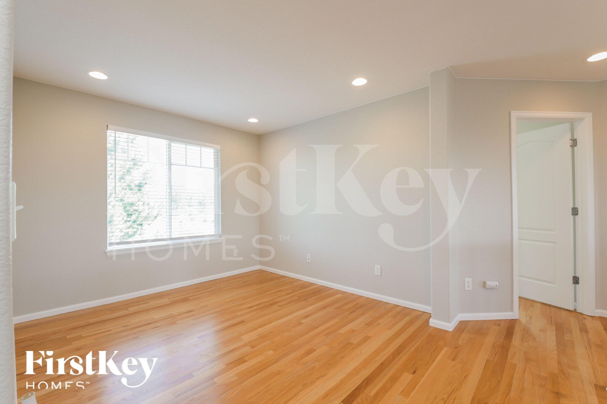 Building Photo - 10518 Ouray St