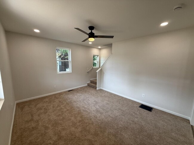 Building Photo - 626 Bower St