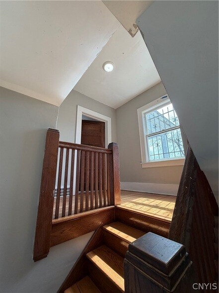 Building Photo - 501 Clarendon St