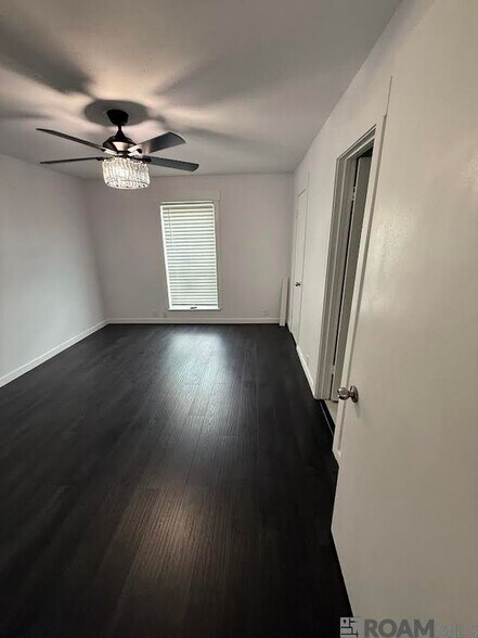 Building Photo - 3320 N Arnoult Rd