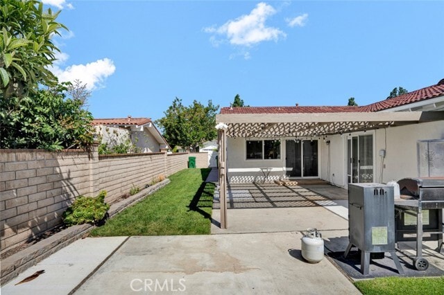 Building Photo - 15442 Eiffel Cir