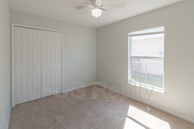 Building Photo - 529 Peace Dr