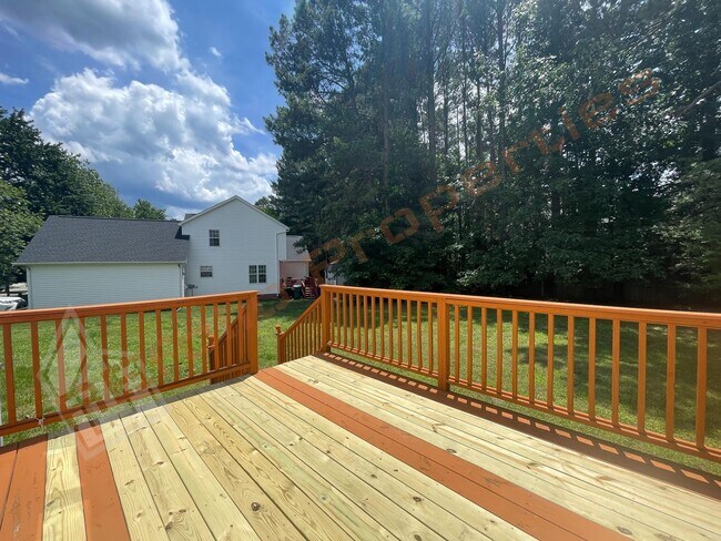 Building Photo - 1711 Mystic Dr