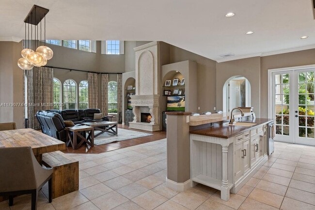 Building Photo - 2357 Alaqua Dr