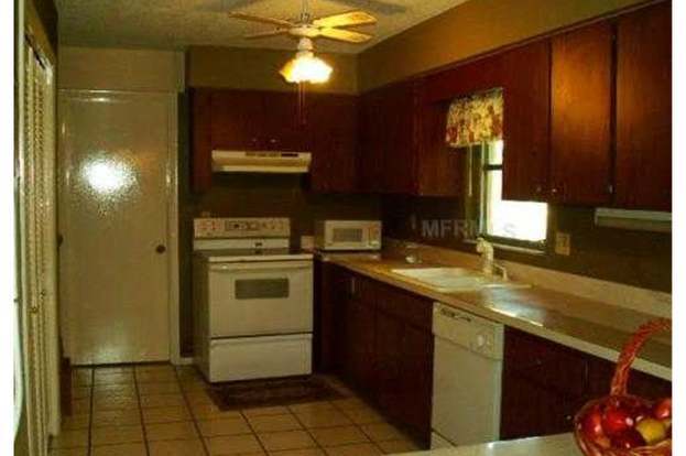 Building Photo - 2101 Utica Dr