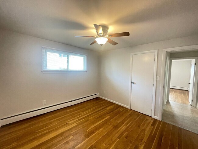 Building Photo - 457 Merrimack St