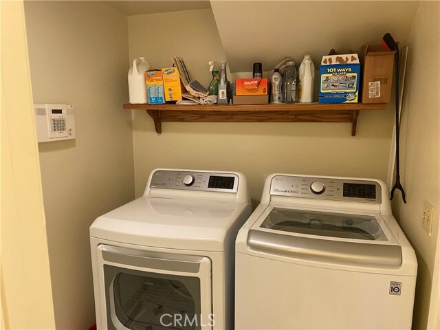 Building Photo - 840 Bridle Dr