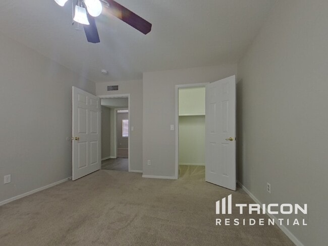 Building Photo - 9343 W Mission Ln