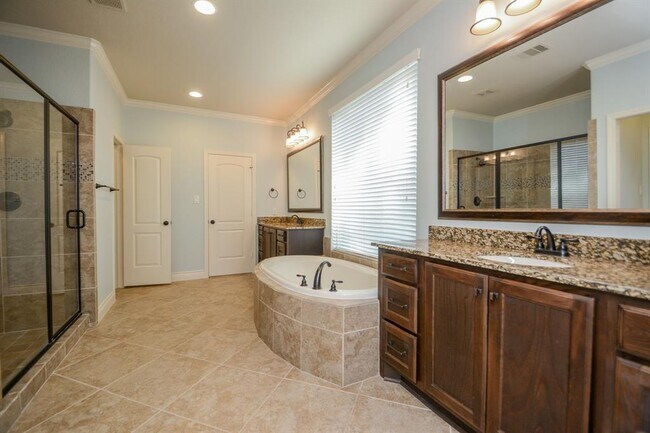 Building Photo - 64 Daffodil Meadow Pl