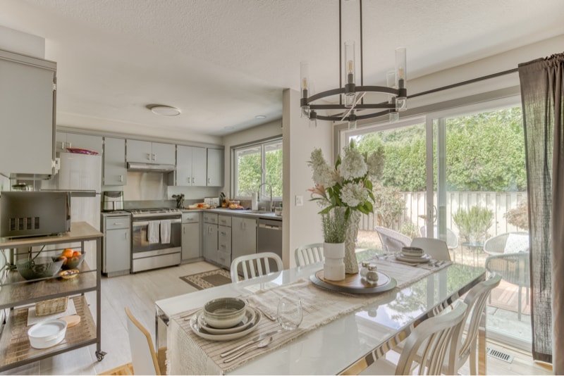 Building Photo - 9035 SW Monterey Pl