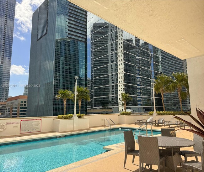 Building Photo - 1200 Brickell Bay Dr