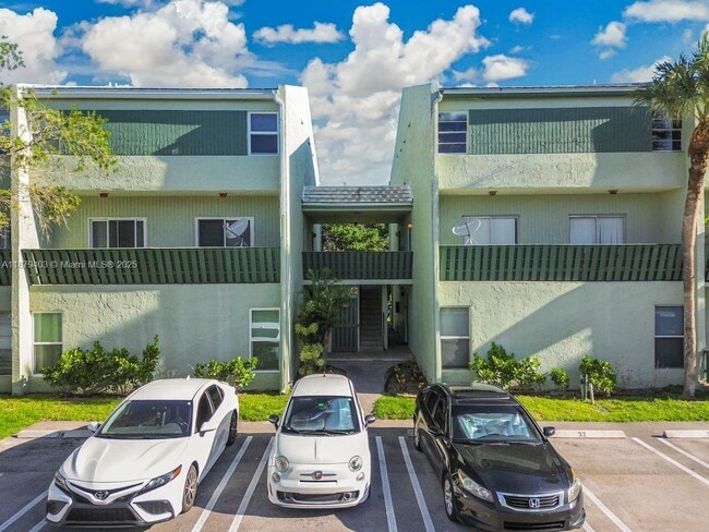 Building Photo - 8911 NW 28th Dr