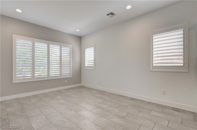 Building Photo - 6020 Langreo Ln