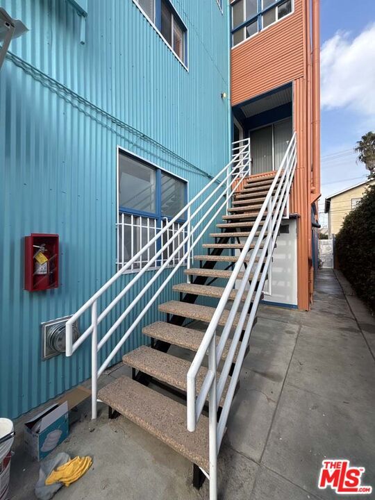 Building Photo - 915 Broadway St