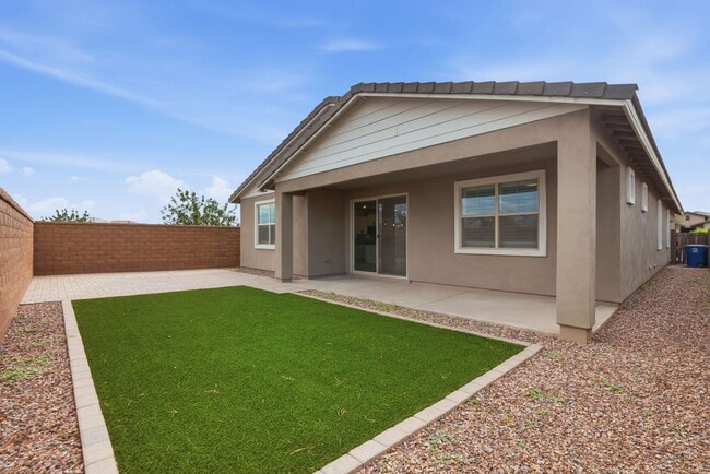 Building Photo - Stunning Queen Creek Home – Modern Comfort in the Spur Crossing Community