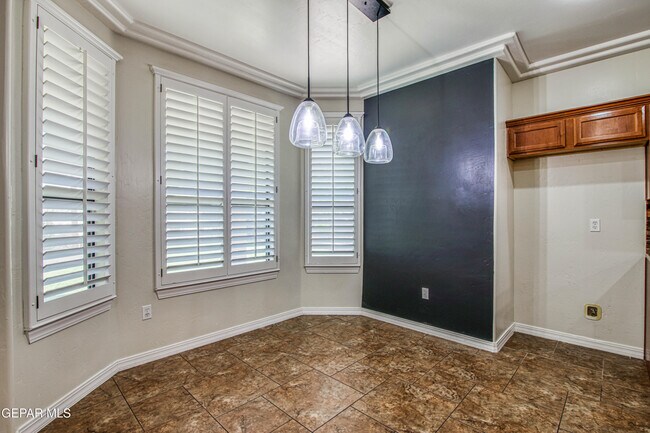 Building Photo - 13401 Emerald Pond Dr