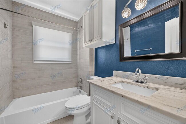 Building Photo - 4727 Wateka Dr