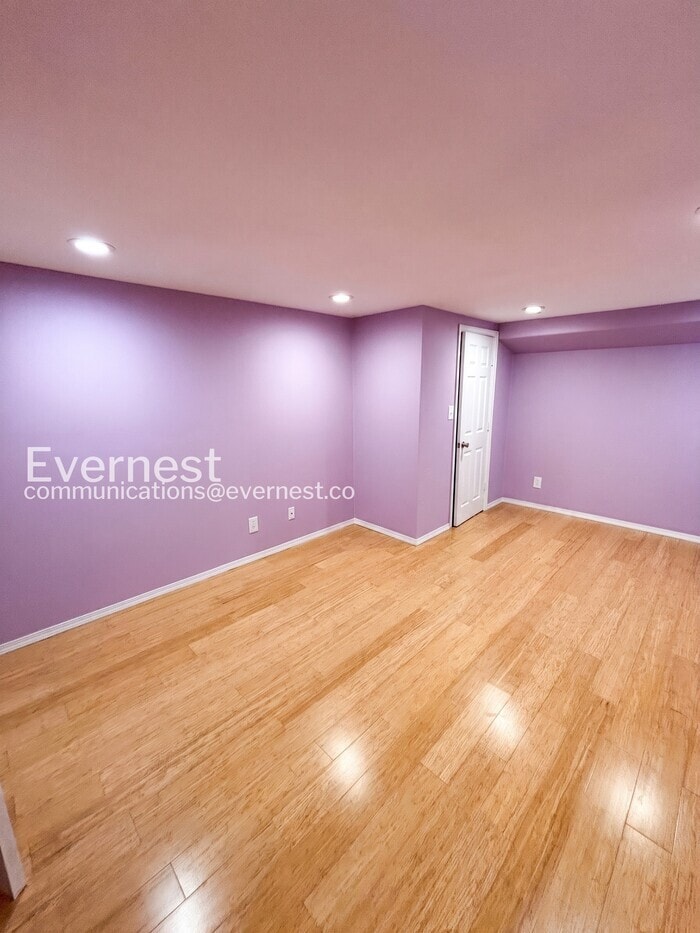 Building Photo - 1552 S Flamingo Way