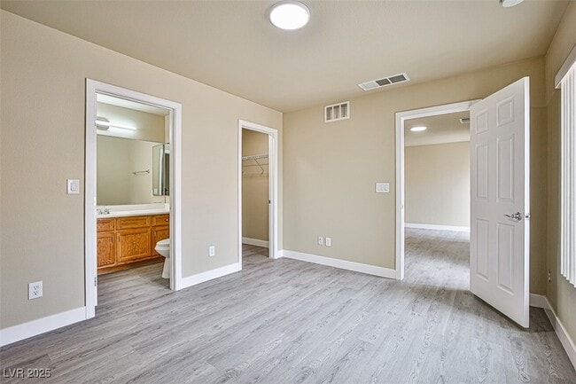 Building Photo - 4584 Mission Meadow Cir