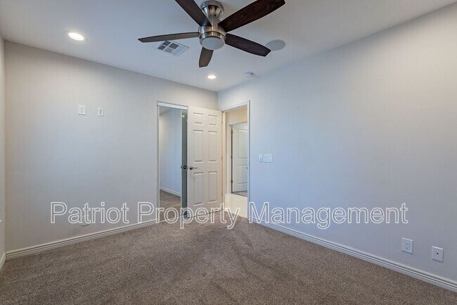 Building Photo - 5514 N 79th Pl