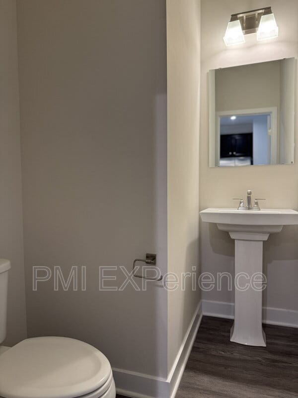 Building Photo - 16508 Anegada Dr