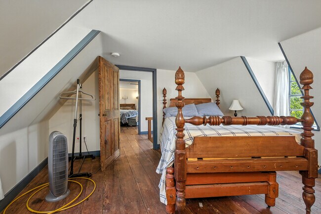 Building Photo - 11826 Colonial Trail W