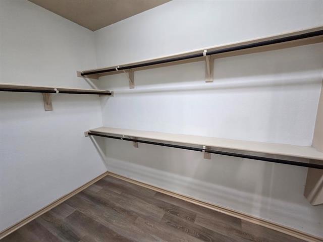 Building Photo - 10444 Merced Lake Rd