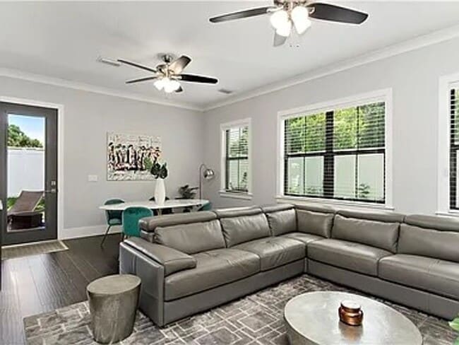 Building Photo - Exquisite 4-Bed, 5.5-Bath Executive Retrea...
