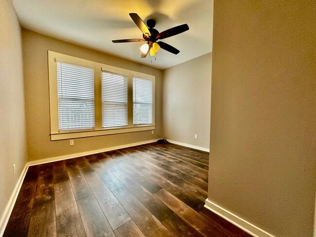 Building Photo - Cozy Cottage in Kerrville