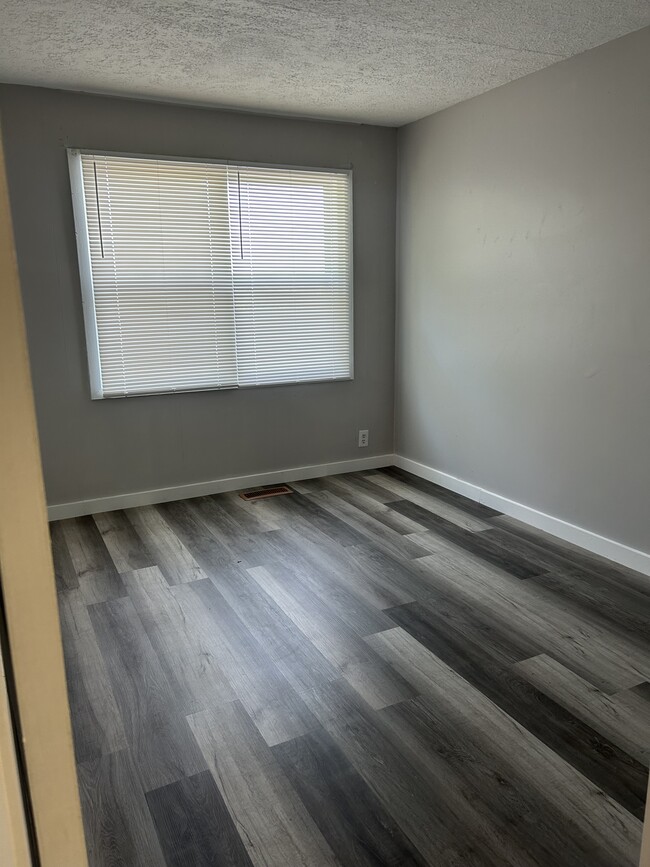Building Photo - 158 Warrior Cir