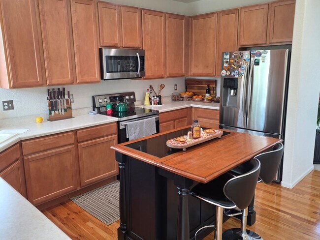 Building Photo - Fantastic Castle Rock 4 Bed 2 1/2 Bath Founders Village Home