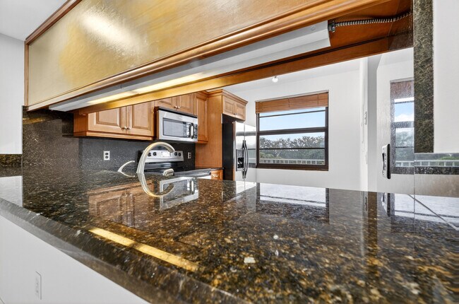 Building Photo - 3507 Village Blvd