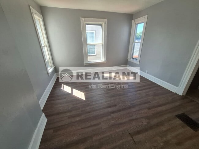Building Photo - 316 Lafayette Ave